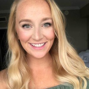 Meet your Posher, Brenna